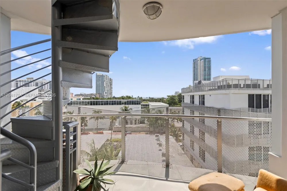 2155 Washington Ct #601 Miami Beach, FL 33139
