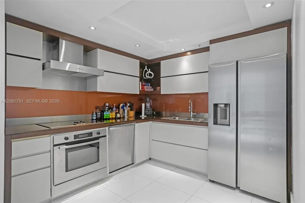 2155 Washington Ct #601 Miami Beach, FL 33139