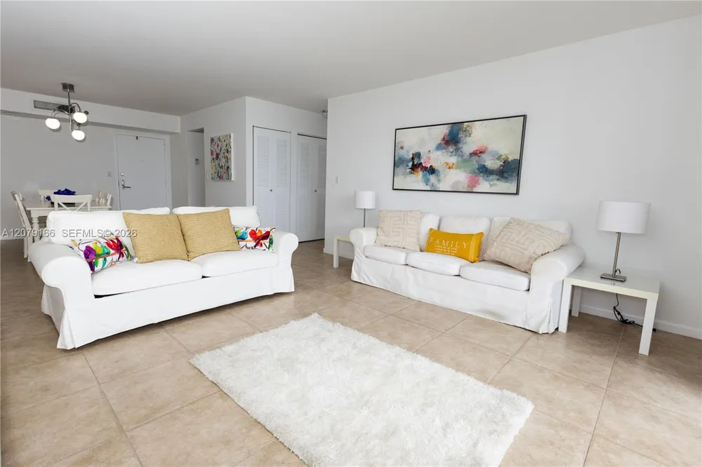 3300 NE 192nd St #702 Aventura, FL 33180