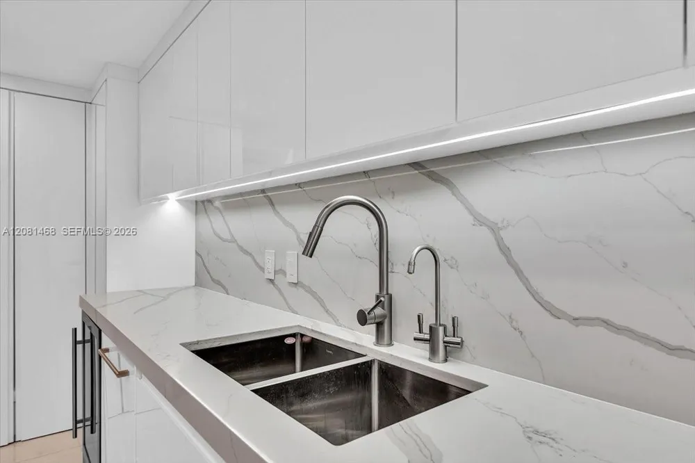 9801 Collins Ave #5U Bal Harbour, FL 33154