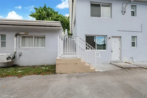 1145 NW 3rd St #3