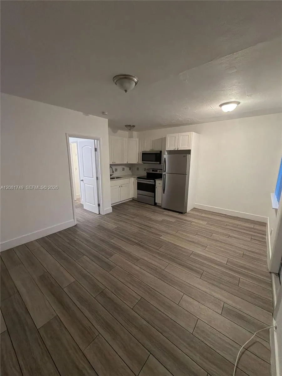 1145 NW 3rd St #3 Miami, FL 33128
