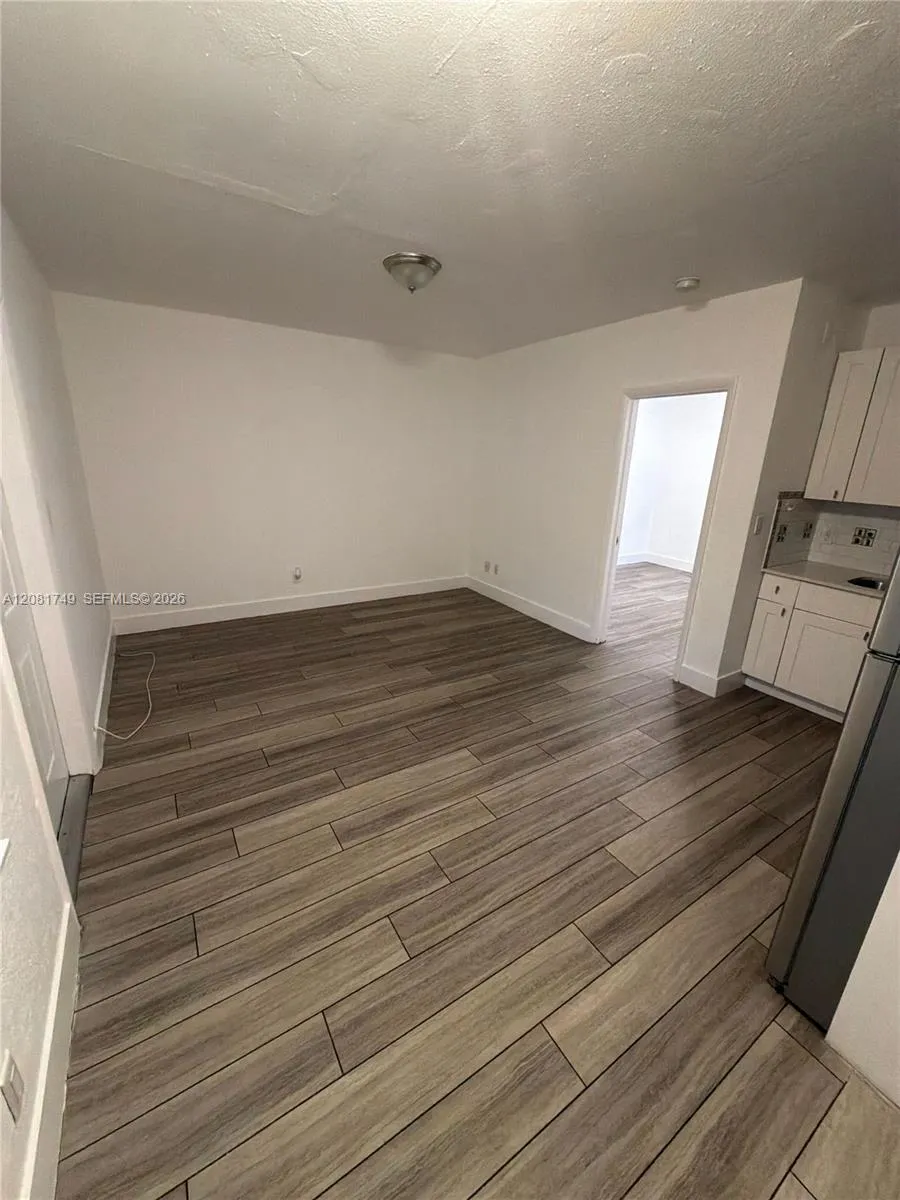 1145 NW 3rd St #3 Miami, FL 33128