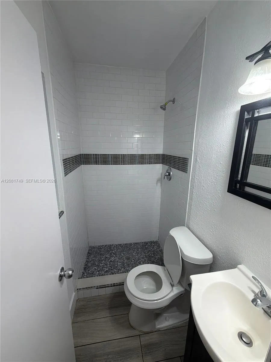1145 NW 3rd St #3 Miami, FL 33128