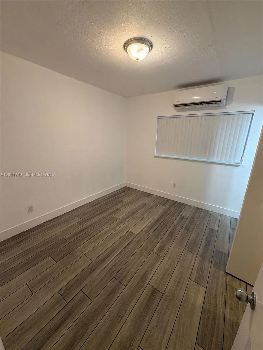 1145 NW 3rd St #3 Miami, FL 33128