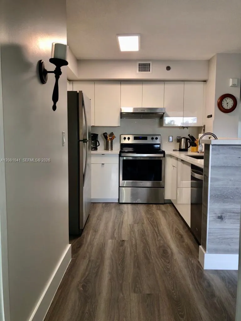 19999 E COUNTRY CLUB DR #1401 Aventura, FL 33180