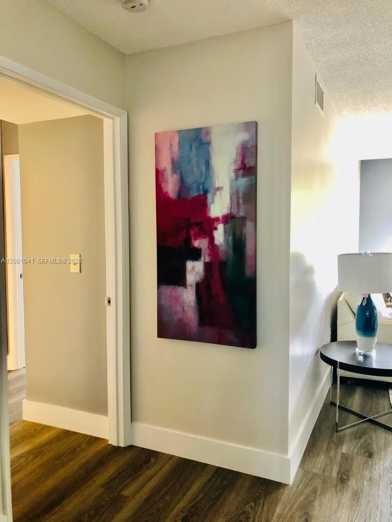 19999 E COUNTRY CLUB DR #1401 Aventura, FL 33180