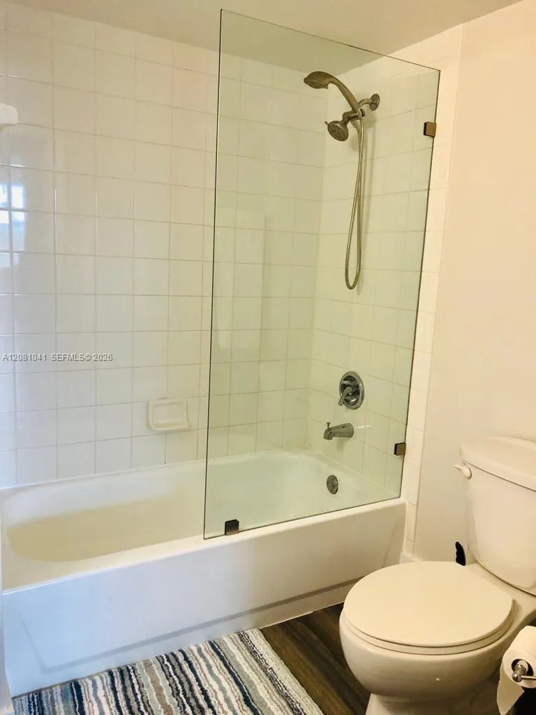 19999 E COUNTRY CLUB DR #1401 Aventura, FL 33180