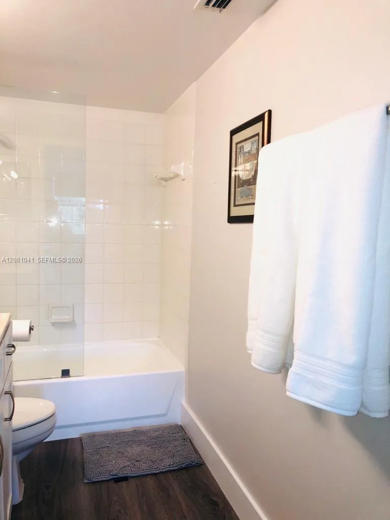 19999 E COUNTRY CLUB DR #1401 Aventura, FL 33180