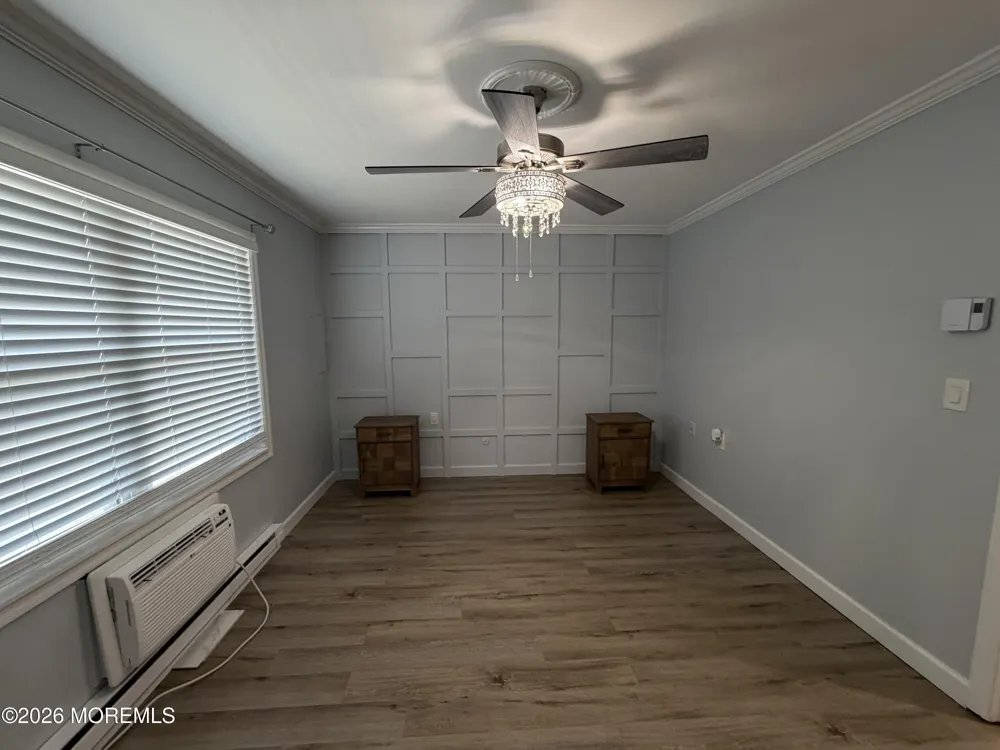 533 Dartmoor Court Lakewood, NJ 08701