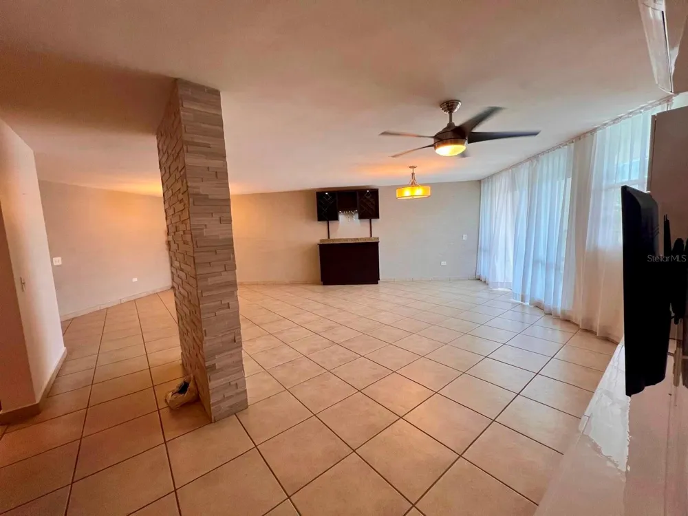 675 SERGIO CUEVAS BUSTAMANTE #401 San Juan, PR 00911
