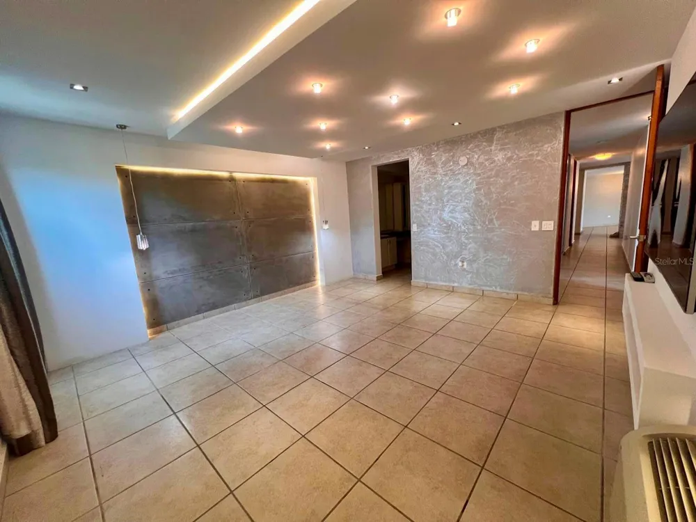 675 SERGIO CUEVAS BUSTAMANTE #401 San Juan, PR 00911