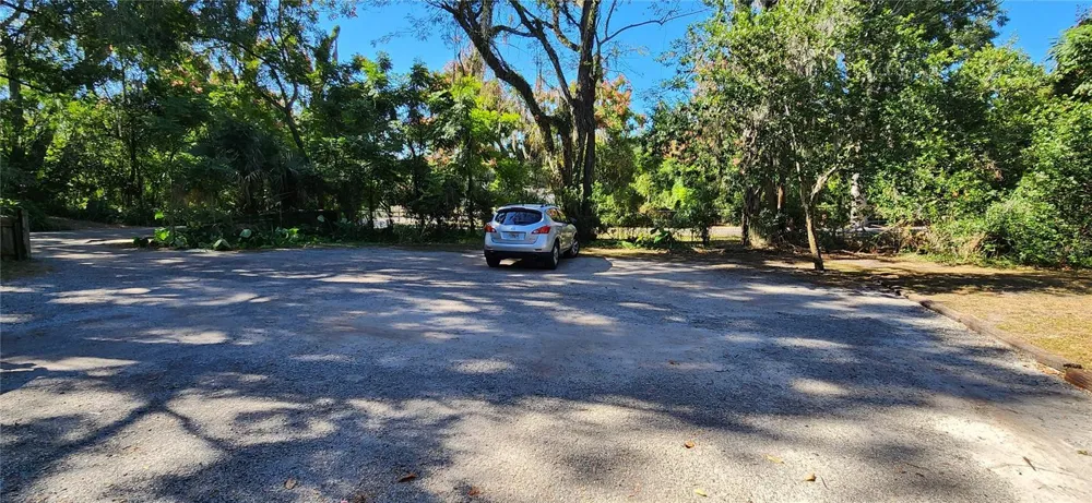 410 W HOWRY AVENUE #D Deland, FL 32720