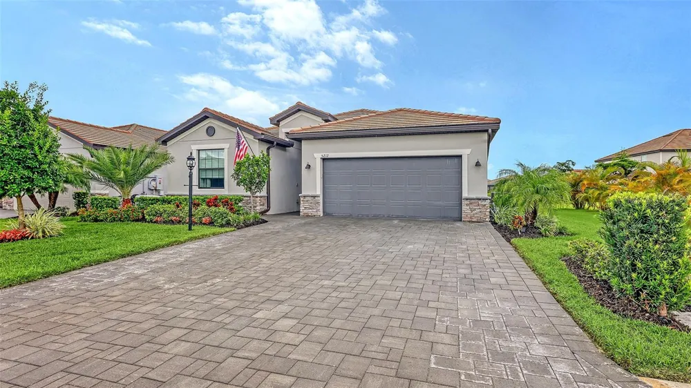 5212 MARINA BASIN COURT Bradenton, FL 34211