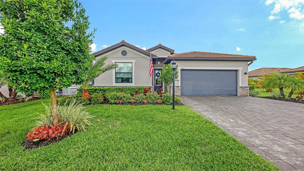 5212 MARINA BASIN COURT Bradenton, FL 34211