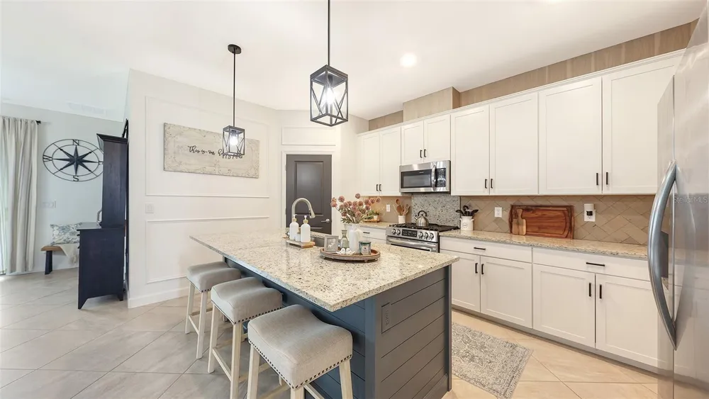 5212 MARINA BASIN COURT Bradenton, FL 34211