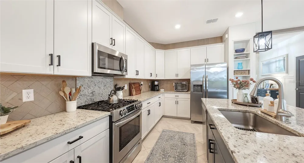 5212 MARINA BASIN COURT Bradenton, FL 34211