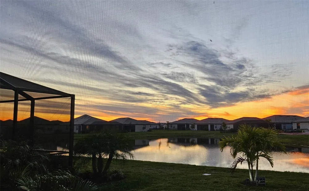 5212 MARINA BASIN COURT Bradenton, FL 34211