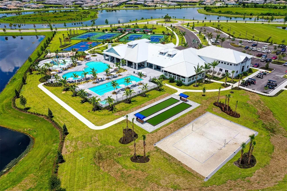 5212 MARINA BASIN COURT Bradenton, FL 34211