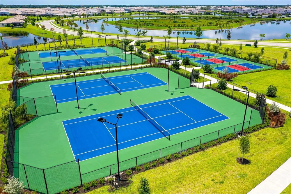 5212 MARINA BASIN COURT Bradenton, FL 34211