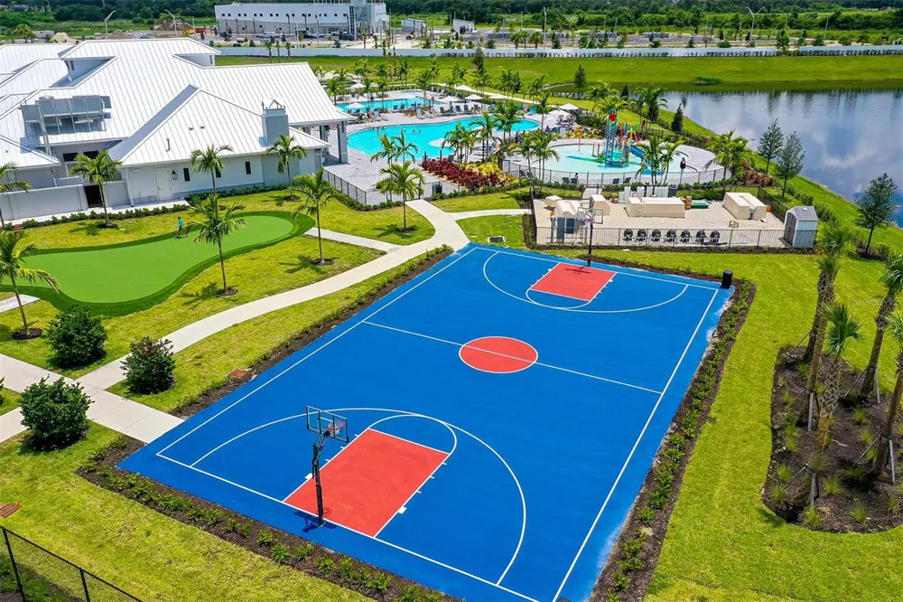 5212 MARINA BASIN COURT Bradenton, FL 34211