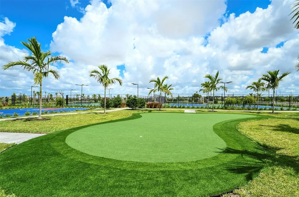 5212 MARINA BASIN COURT Bradenton, FL 34211