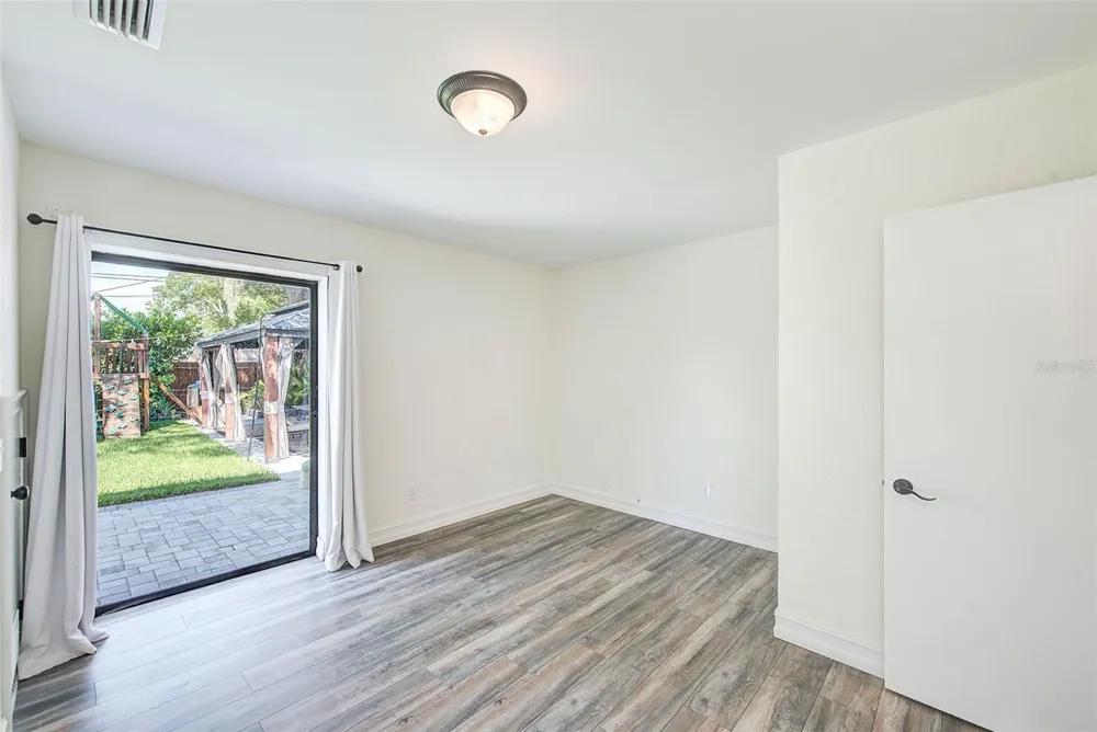 812 WILLOWBRANCH AVENUE Clearwater, FL 33764