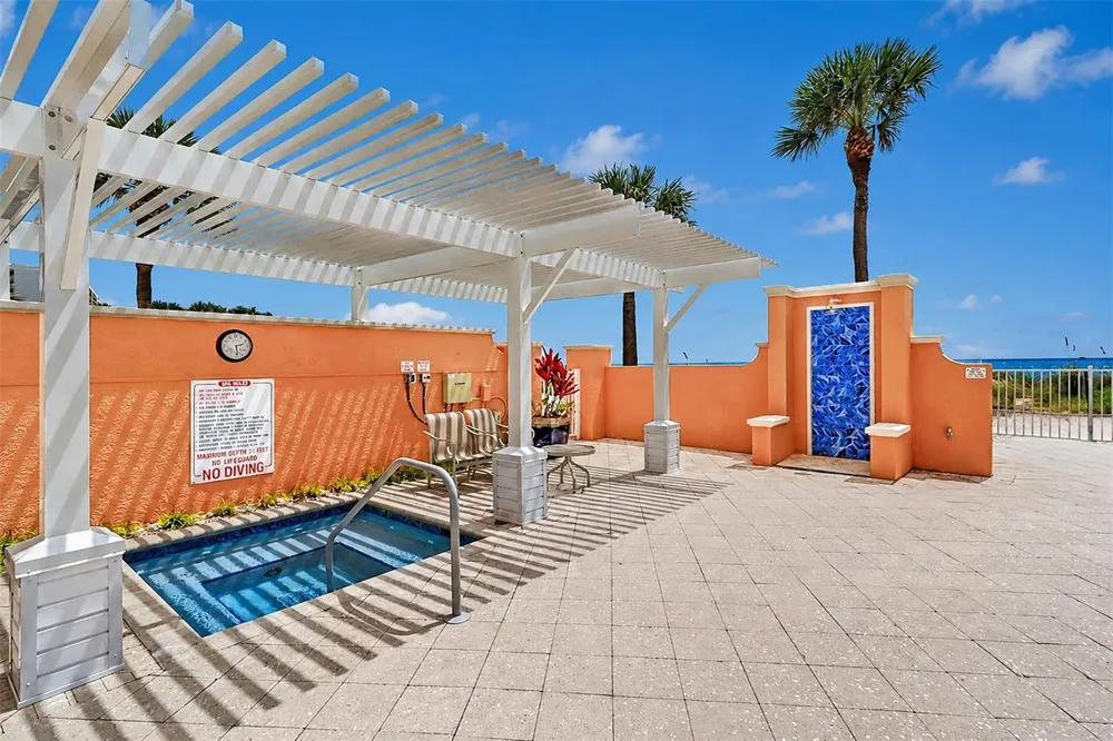 15208 GULF BOULEVARD #404 Madeira Beach, FL 33708
