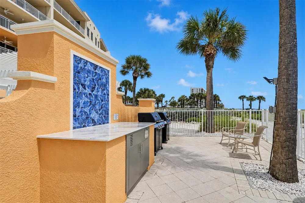 15208 GULF BOULEVARD #404 Madeira Beach, FL 33708