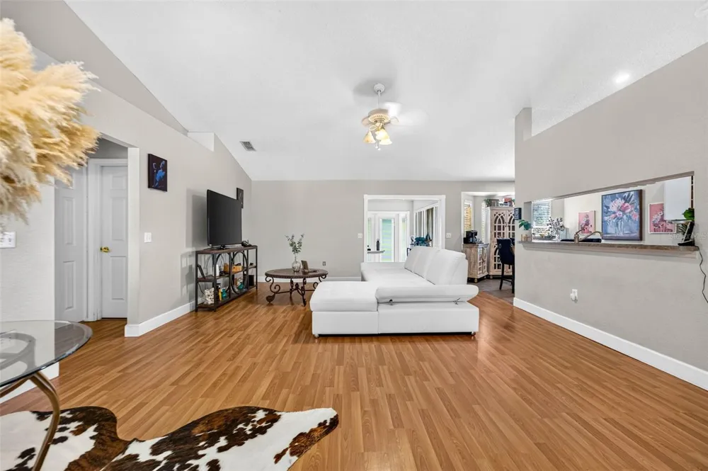 7524 JESSAMINE DRIVE Lakeland, FL 33810