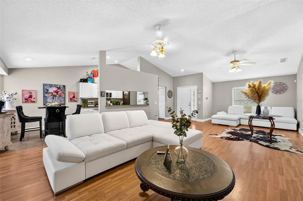 7524 JESSAMINE DRIVE Lakeland, FL 33810