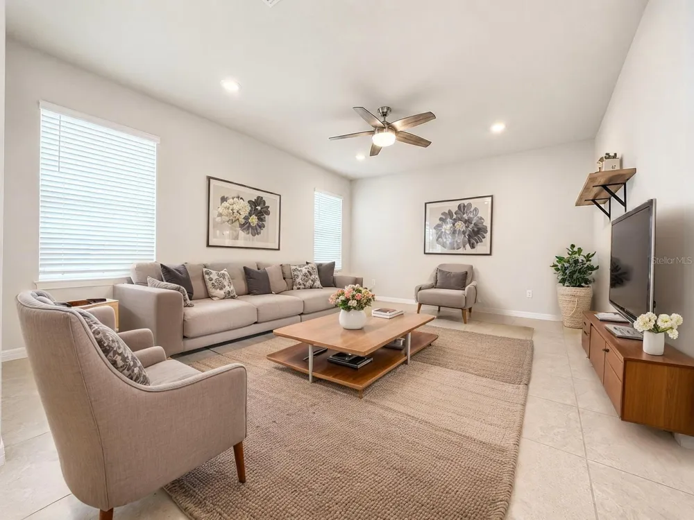 2092 CROSS PRAIRIE PARKWAY Kissimmee, FL 34744