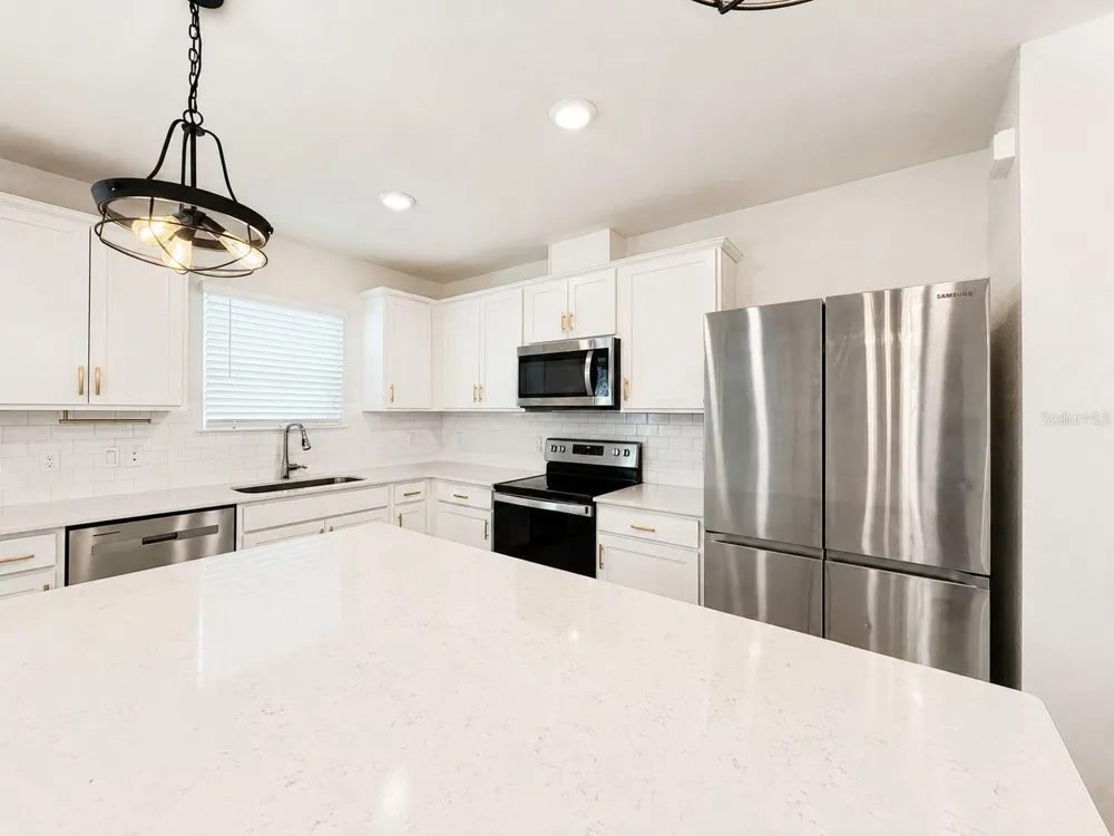 2092 CROSS PRAIRIE PARKWAY Kissimmee, FL 34744