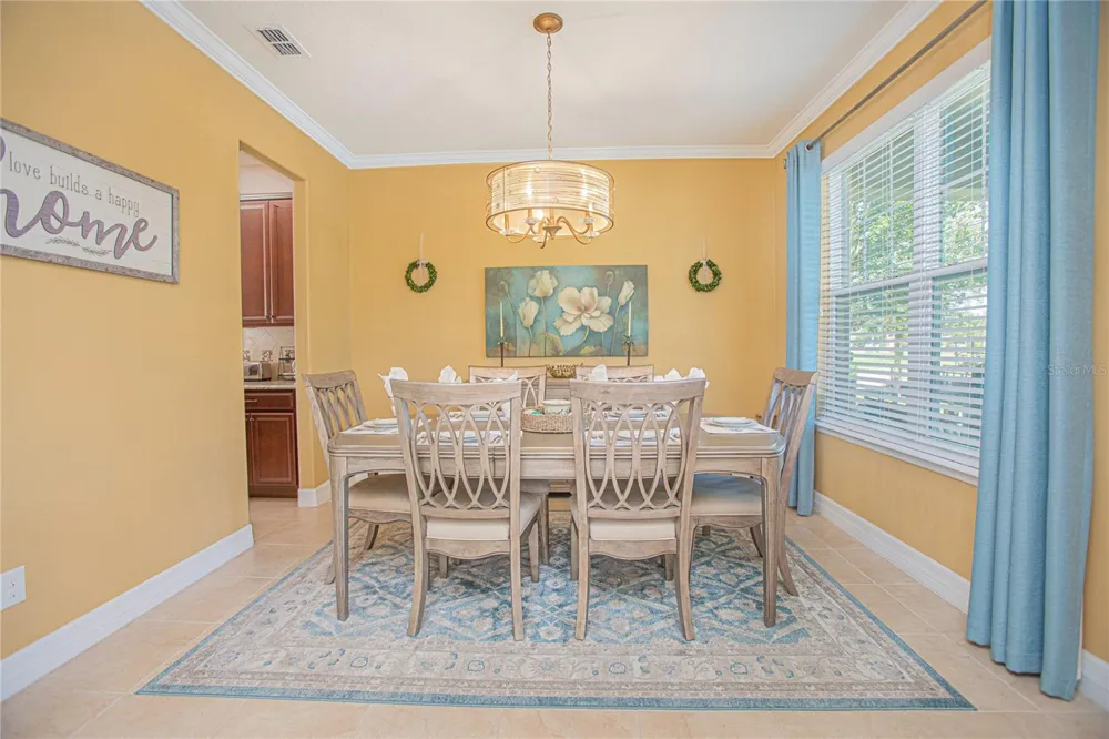 10520 BURROWS STREET Orlando, FL 32832