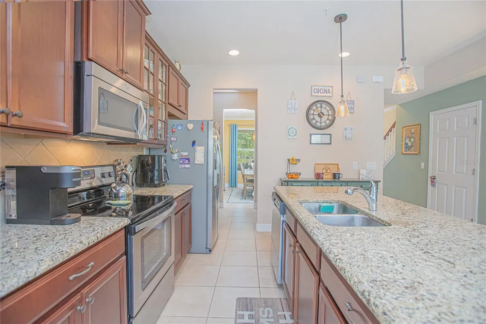 10520 BURROWS STREET Orlando, FL 32832
