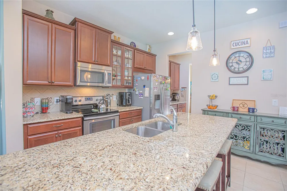 10520 BURROWS STREET Orlando, FL 32832