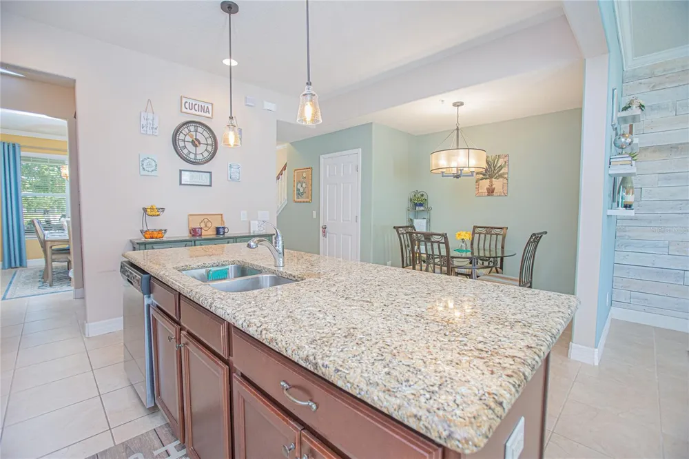 10520 BURROWS STREET Orlando, FL 32832