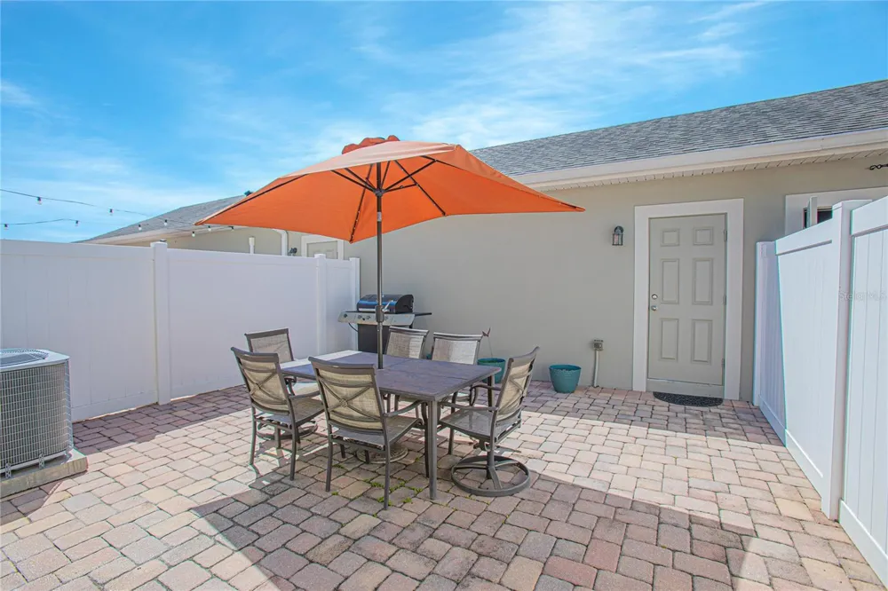 10520 BURROWS STREET Orlando, FL 32832