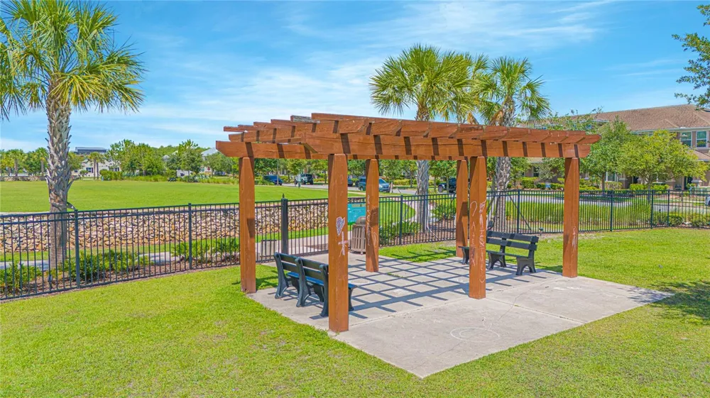 10520 BURROWS STREET Orlando, FL 32832