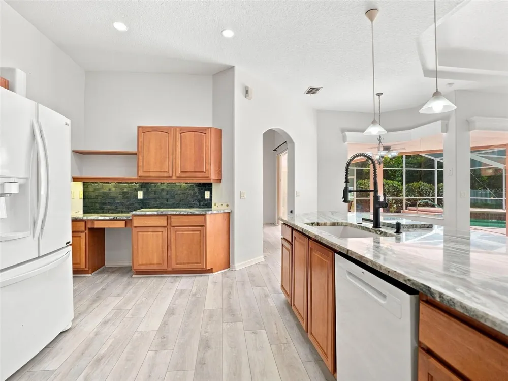 56 OAK VILLAGE BOULEVARD Homosassa, FL 34446