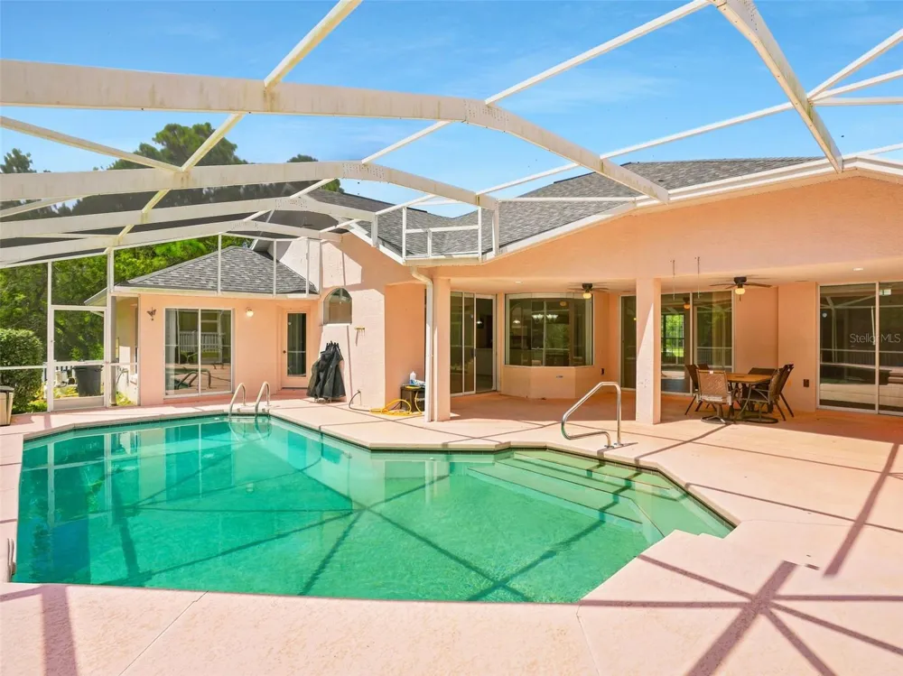 56 OAK VILLAGE BOULEVARD Homosassa, FL 34446
