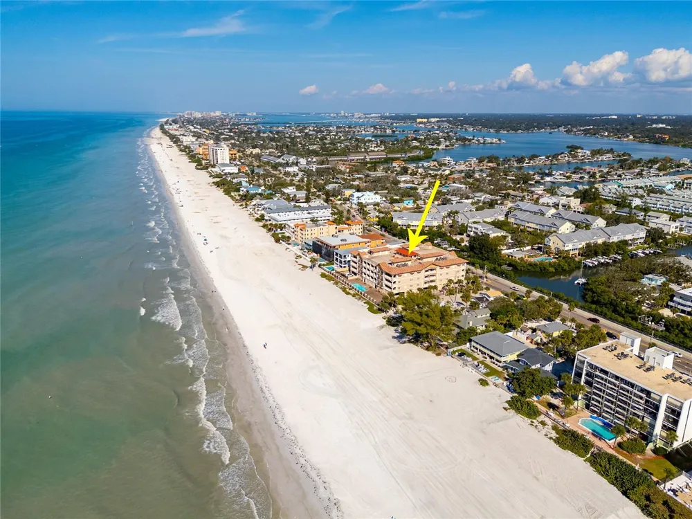 604 GULF BOULEVARD #207 Indian Rocks Beach, FL 33785