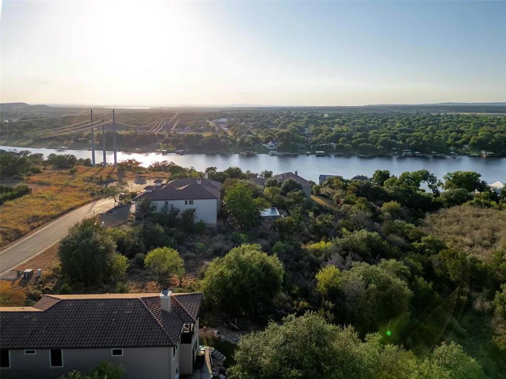 4 Bendito Way Drive Marble Falls, TX 78654