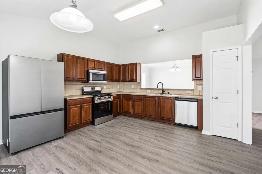 7226 Boulder PASS Union City, GA 30291