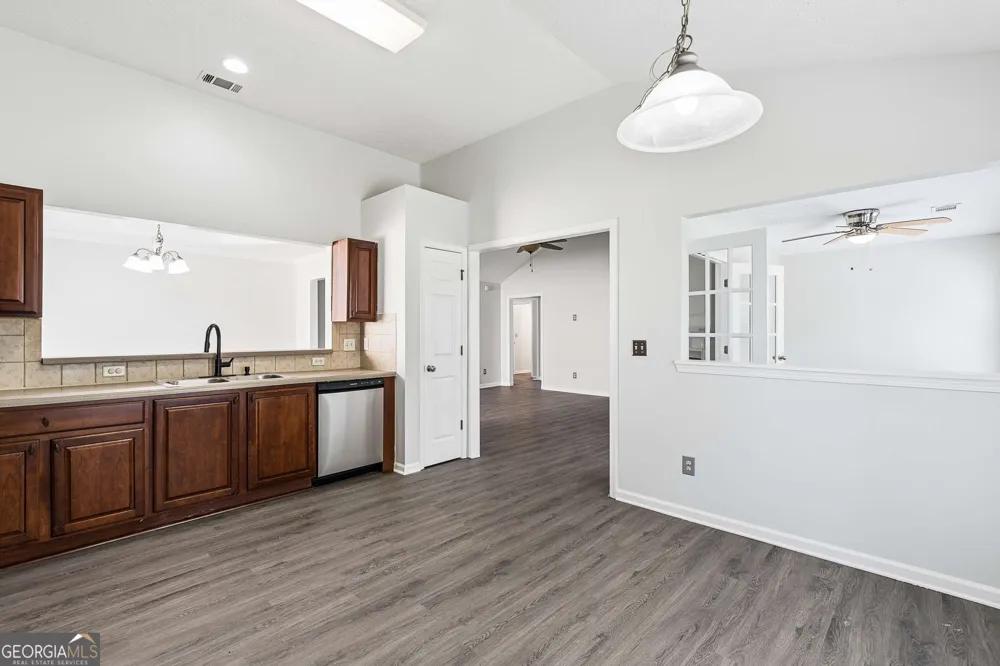 7226 Boulder PASS Union City, GA 30291