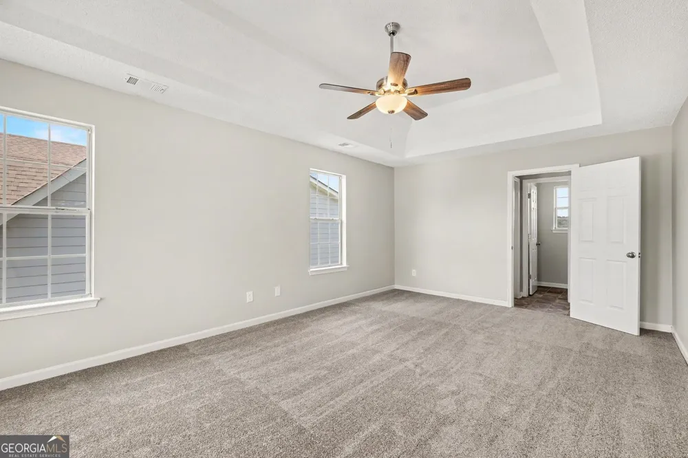 6182 Giles RD Lithonia, GA 30058