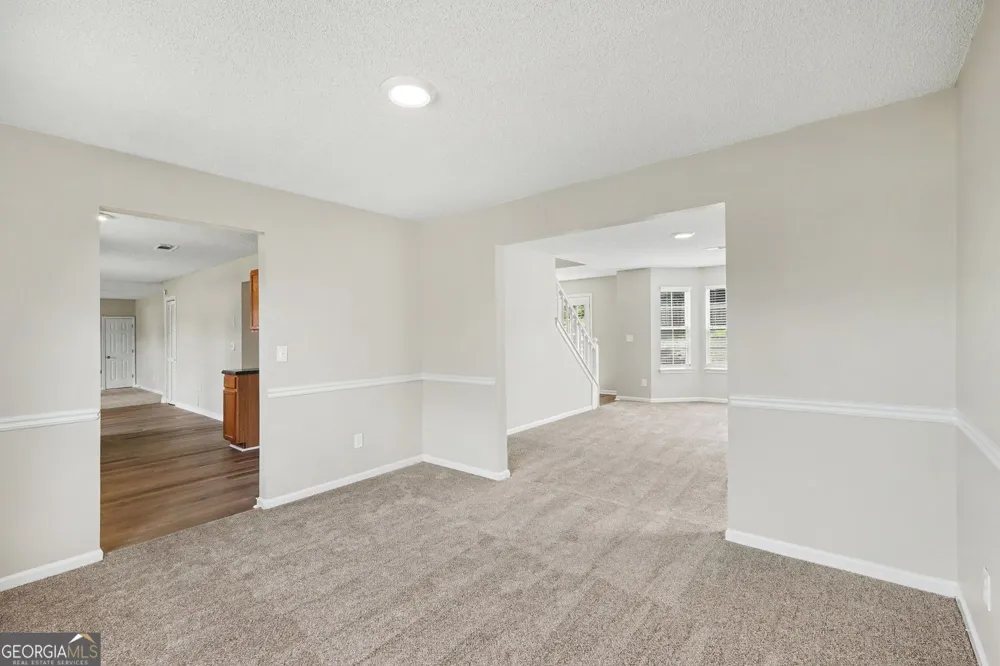6182 Giles RD Lithonia, GA 30058