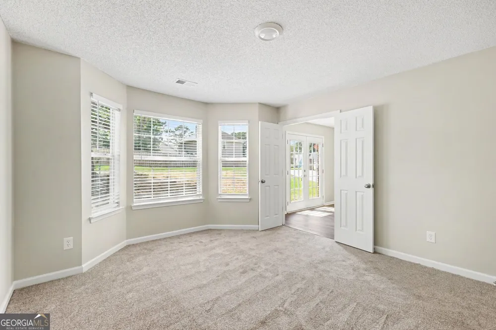 6182 Giles RD Lithonia, GA 30058