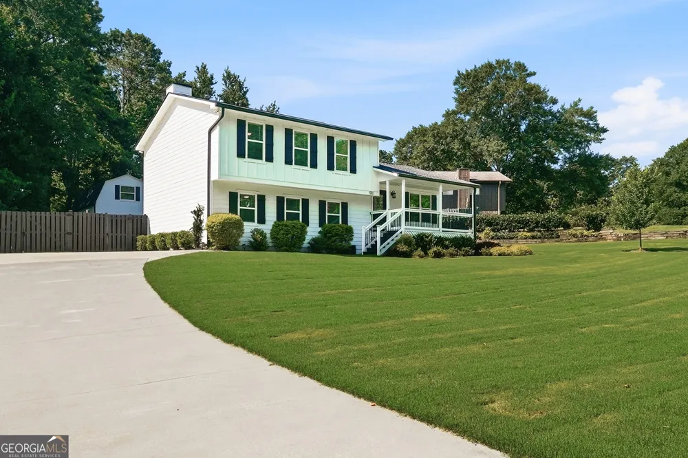 880 The CIR Lawrenceville, GA 30043