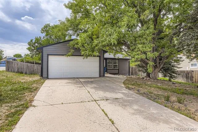 2793 S Uravan Street Aurora, CO 80013